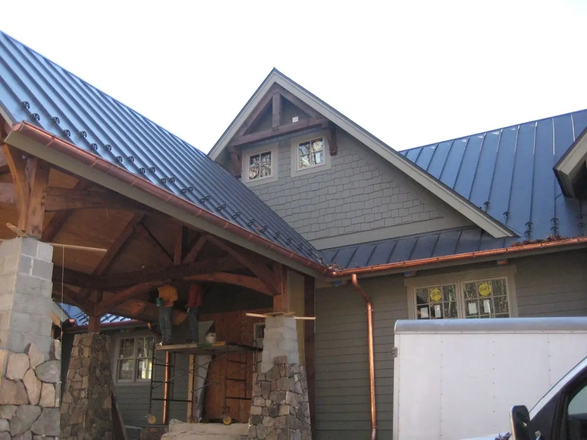 Craftsman Roofing team delivering quality roofing work in Riverside Park
